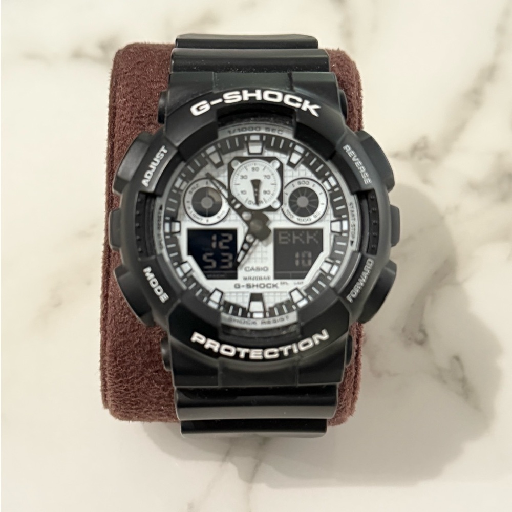 Cool Black and White Casio G Shock watch